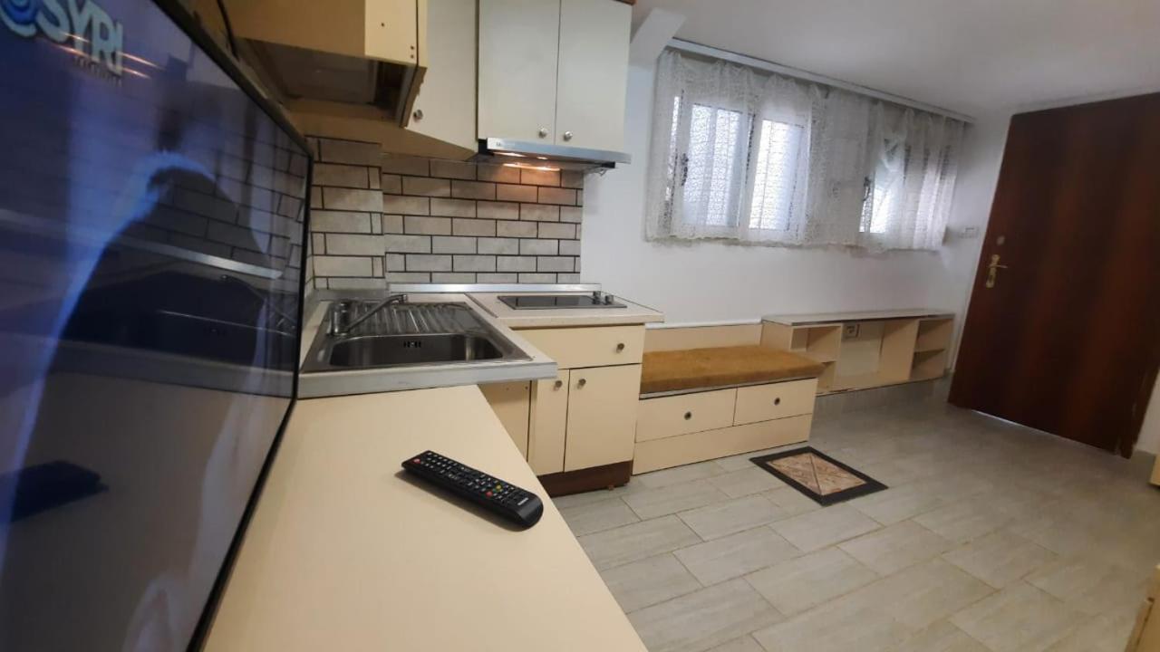 Lovely & Quite Appart 1234gs Appartement Tirana