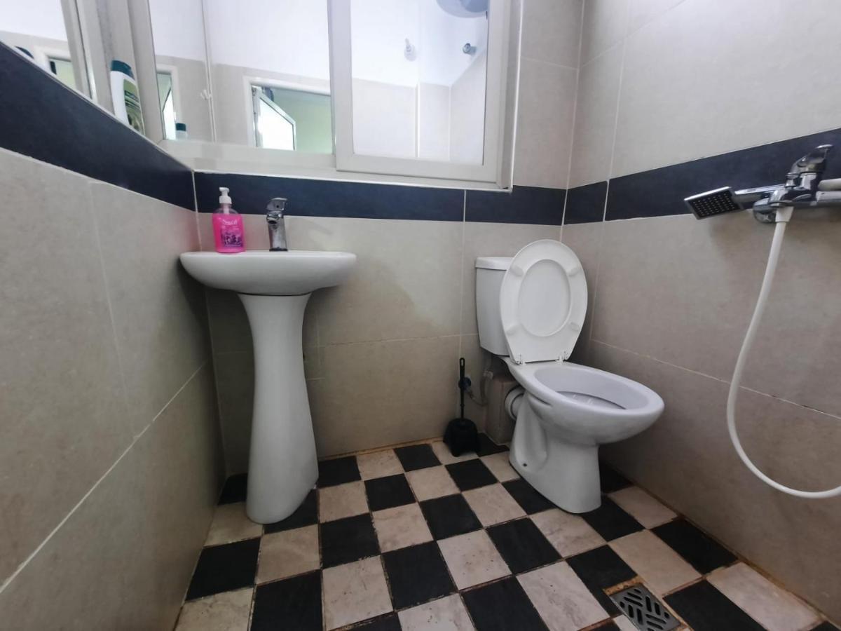 Lovely & Quite Appart 1234gs Apartment Tirana